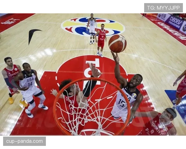 国际篮球规则中干扰球的判罚标准和NBA有何不同？